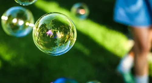 Beste Wasserspiele im Garten für Kinder und Erwachsene