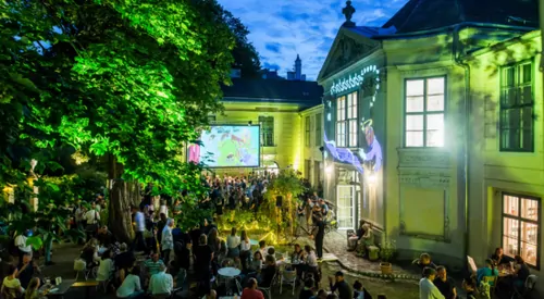 dotdotdot 2022 Open Air Kurzfilmfestival | © Kollektiv Fischka/Kramar © Volkskundemuseum Wien