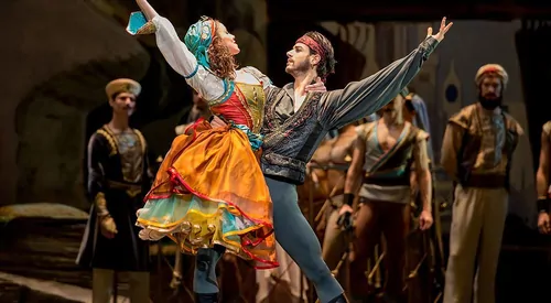 © wiener-staatsoper.at / Ashley Taylor | Ballet Le Corsaire